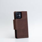 Chocolate Brown / iPhone 12