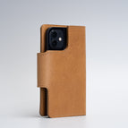 Camel / iPhone 13